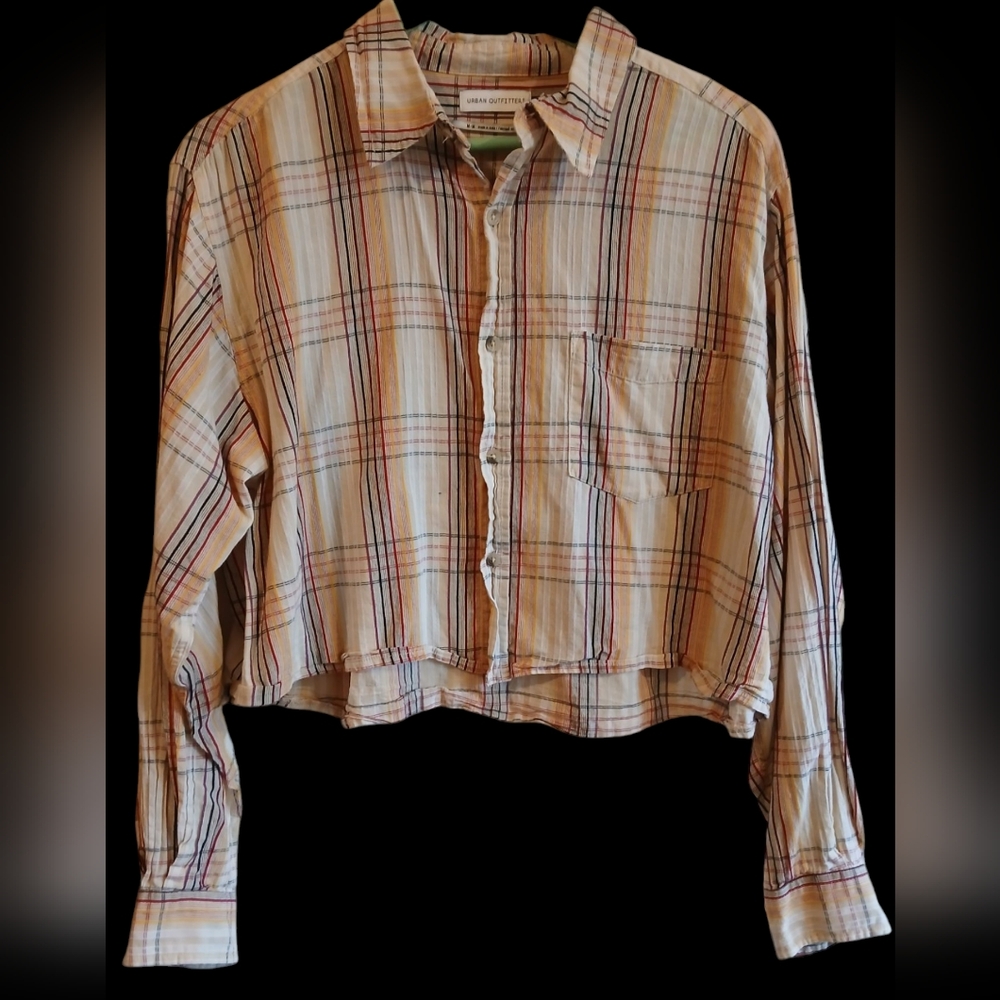 Urban Outfitters Plaid Button-Up Cropped Shirt